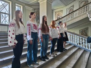 15 травня у ХНУРЕ відзначили День вишиванки