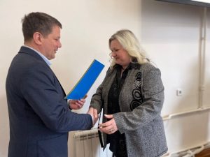 Вітаємо завідувача кафедри ЕК Т.В.Полозову з отриманням почесної грамоти від МОНУ